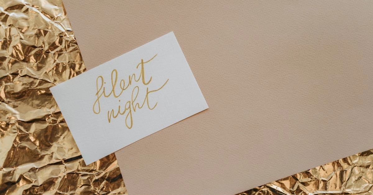 Каллиграфические элементы в стиле Дикого Запада с золотыми акцентами